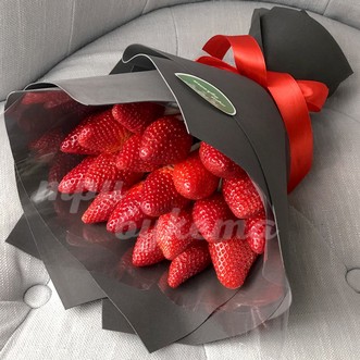Крафт букет из клубники Крафт букет из клубники